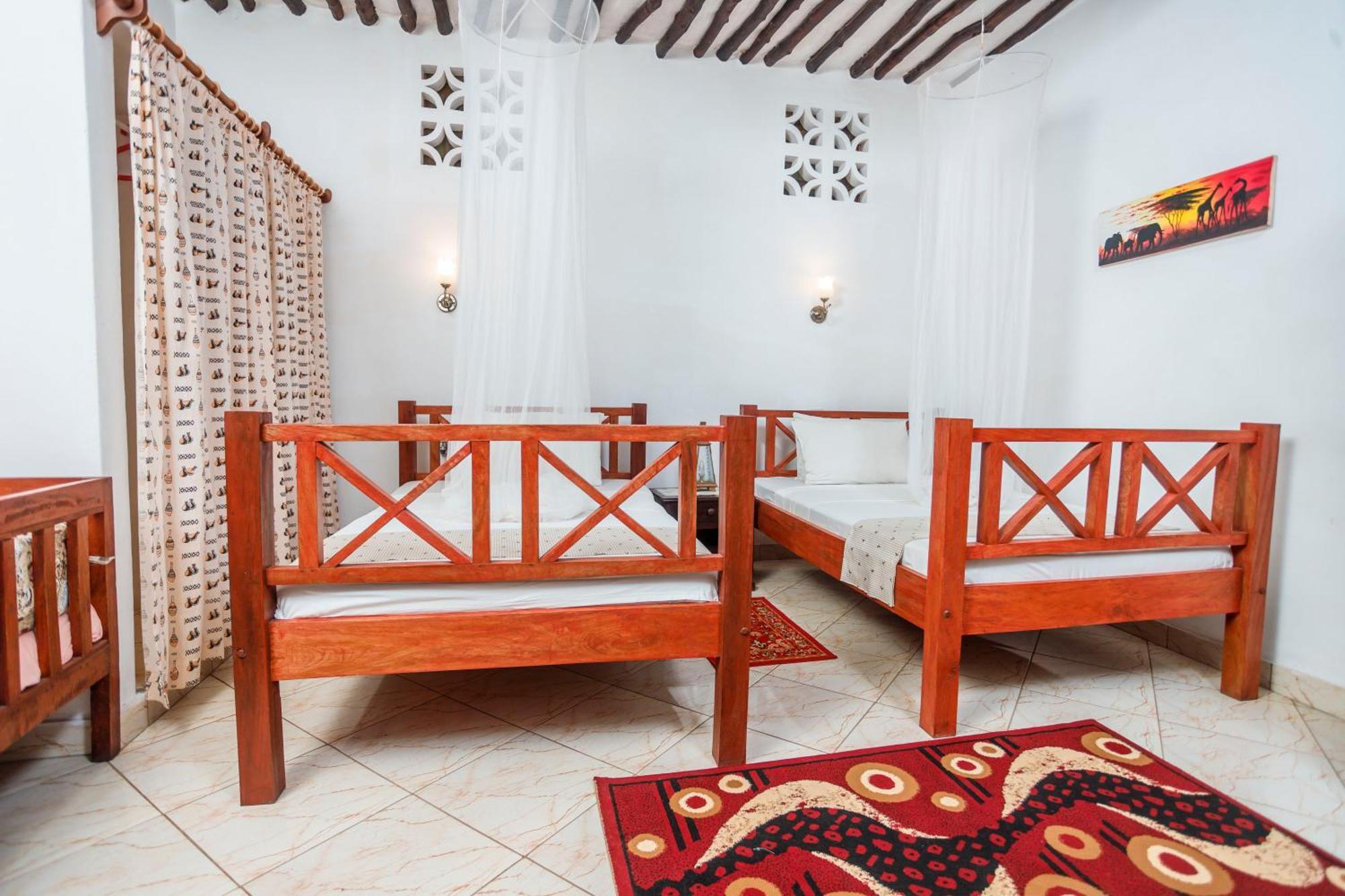 Diani Beach-Villa Kirsch Galu Exteriör bild